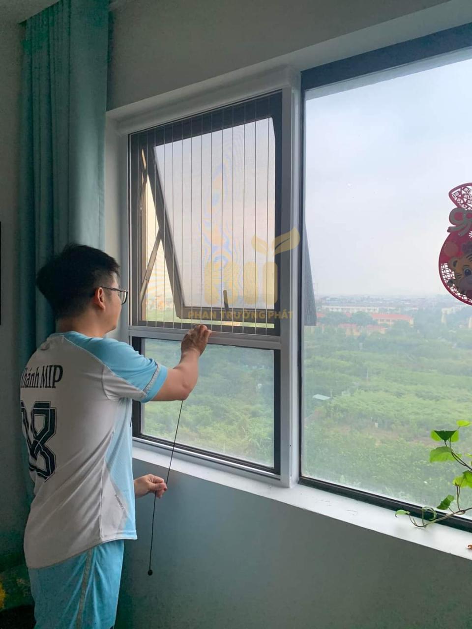 Cửa Lưới Chống Muỗi Tự Cuốn Lên SAL
