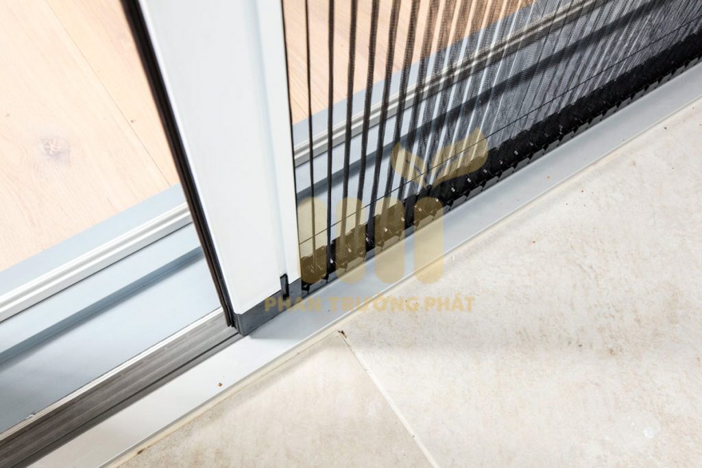 Cửa đi/sổ ray xích, lưới xếp hệ 40 [SILVER]