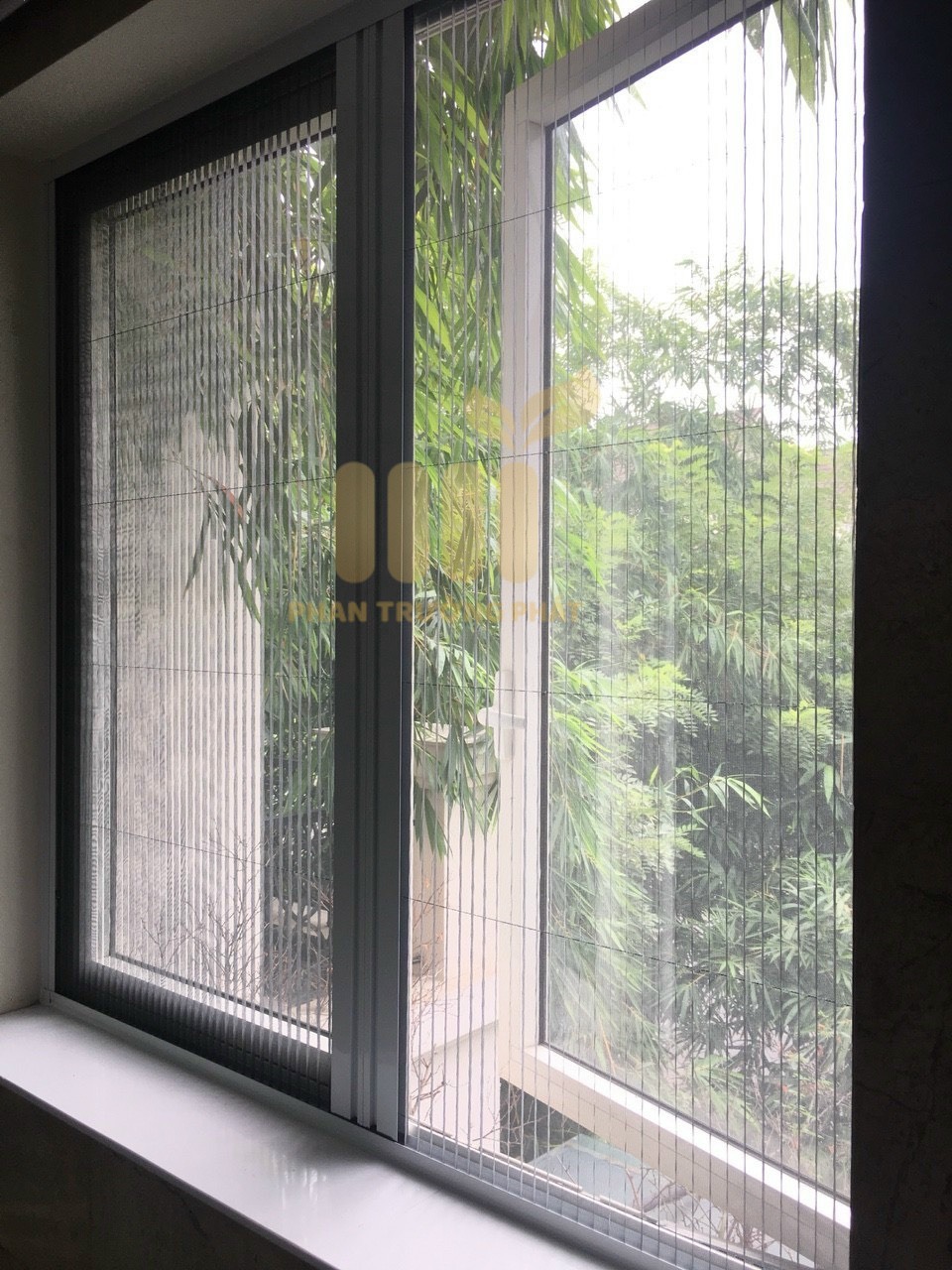 Cửa đi/sổ ray xích, lưới xếp hệ 40 [SILVER]
